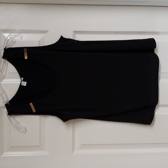 Black sleeveless top - Picture 1 of 1